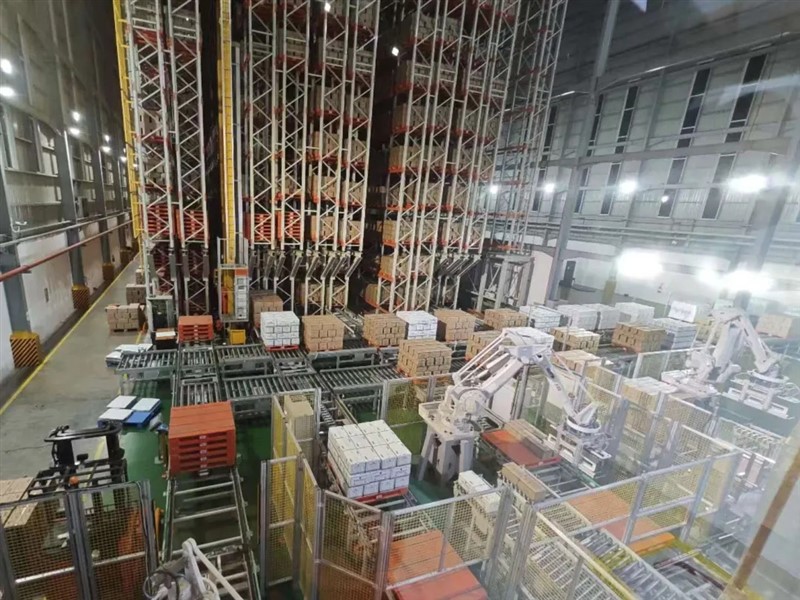 The three-dimensional warehouse project of a stacker crane in Southeast Asia has been successfully accepted! The three-dimensional warehouse project of a stacker crane in Southeast Asia has been successfully accepted!